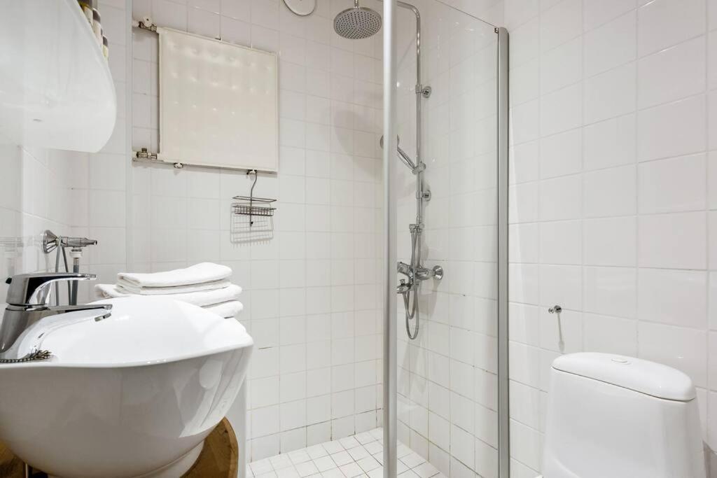 Apartment Quaint Kallio Hideaway In Amazing Location