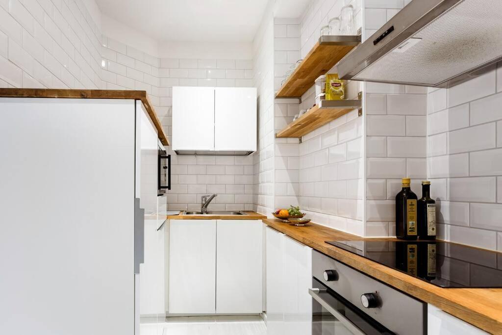 Quaint Kallio Hideaway In Amazing Location Apartment